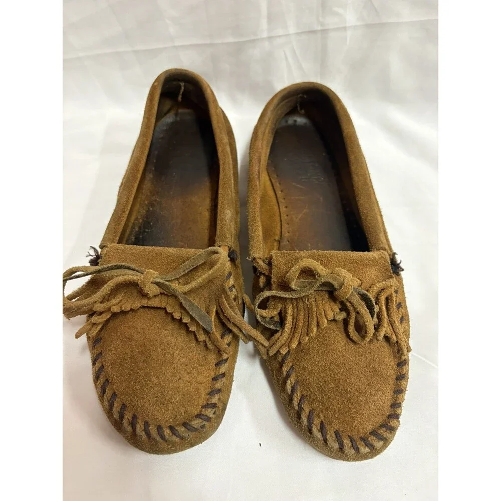Minnetonka Brown Suede Women's Sz 7.5 Moccasin Loafer Shoes Kilty Hardsole